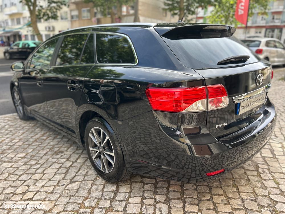 Toyota Avensis SW 2.0 D-4D Exclusive - 9