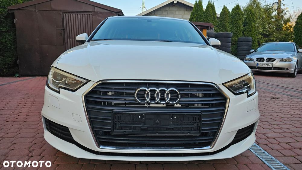 Audi A3 Sportback 30 TDI design - 16