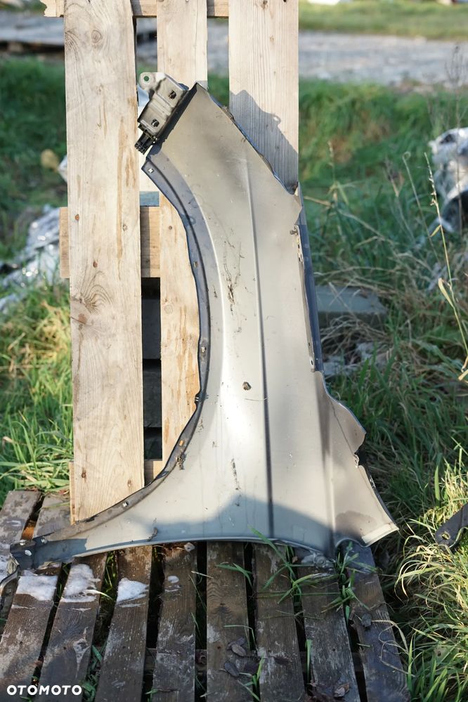 Błotnik przód prawy Honda CR-V III NH684P - 9