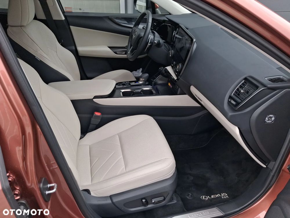 Lexus NX - 9