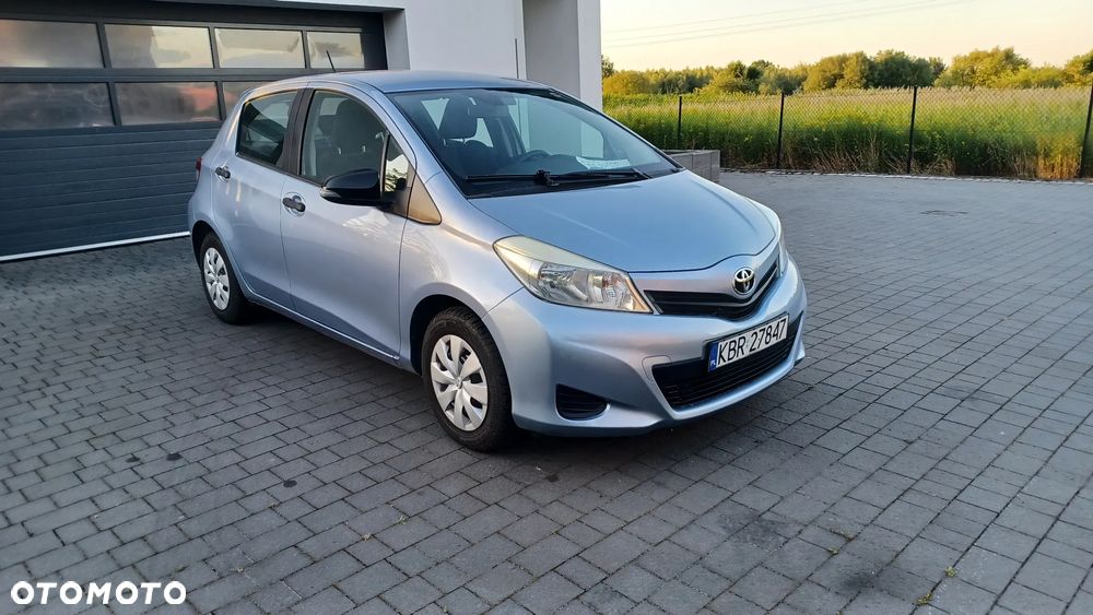 Toyota Yaris - 13