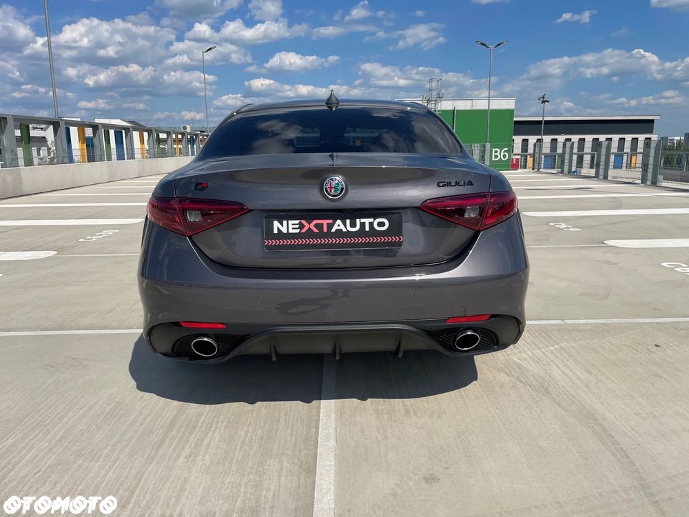Alfa Romeo Giulia 2.0 Turbo Veloce Q4 - 9
