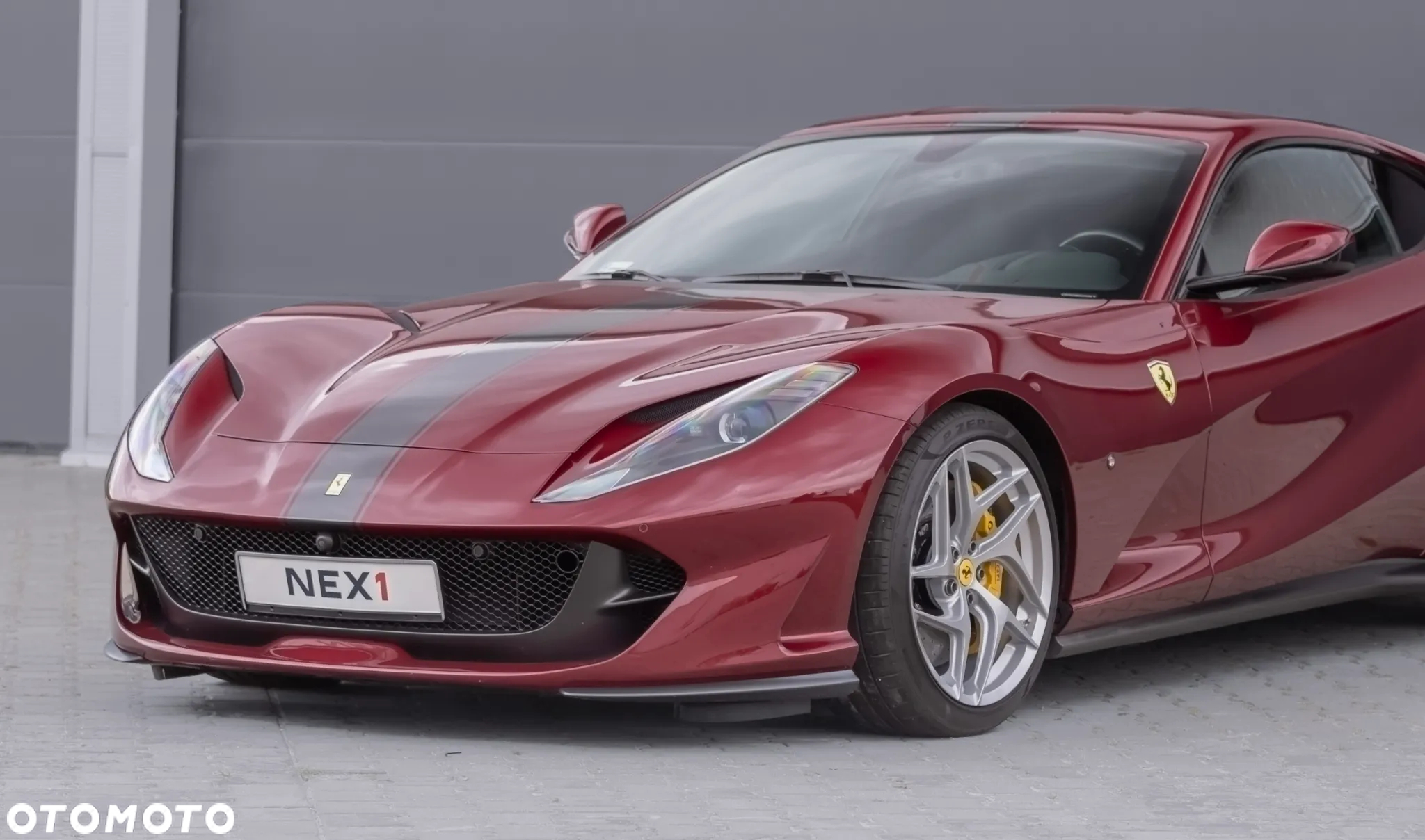 Ferrari 812 Superfast - 23