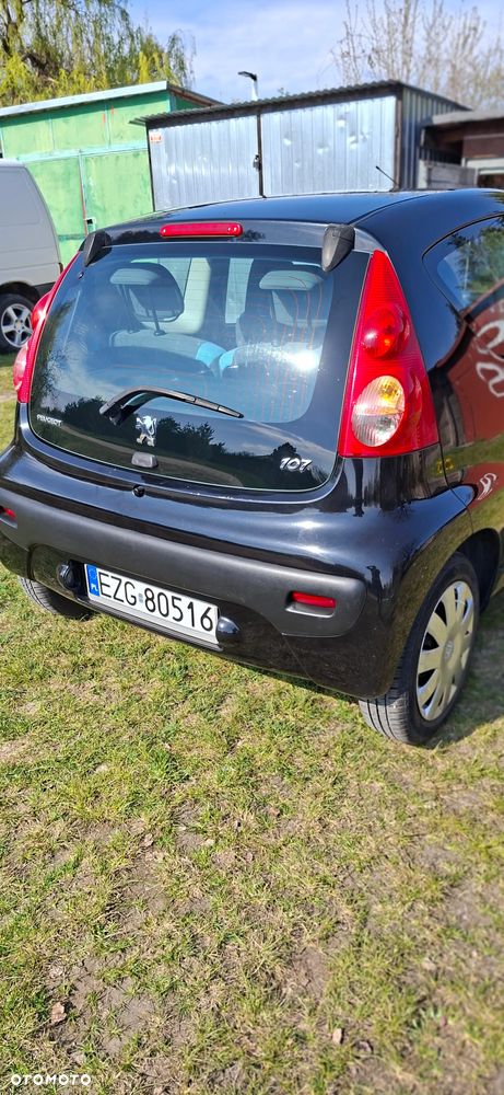 Peugeot 107 1.0 Trendy - 2