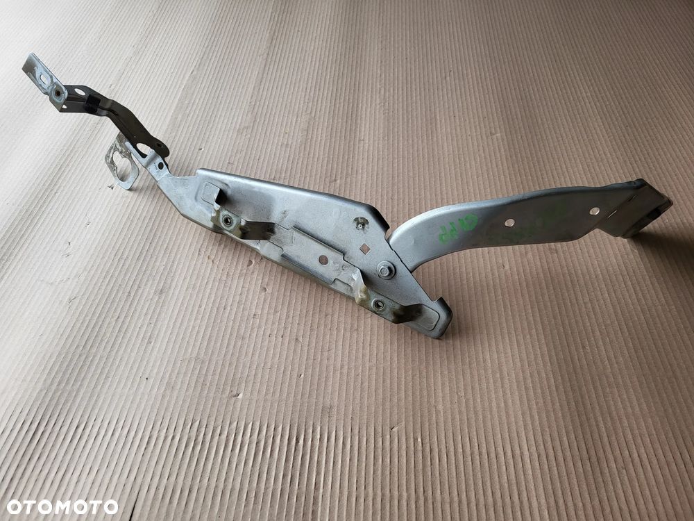 Wspornik mocowanie błotnika prawego Citroen C4 Picasso II - 5