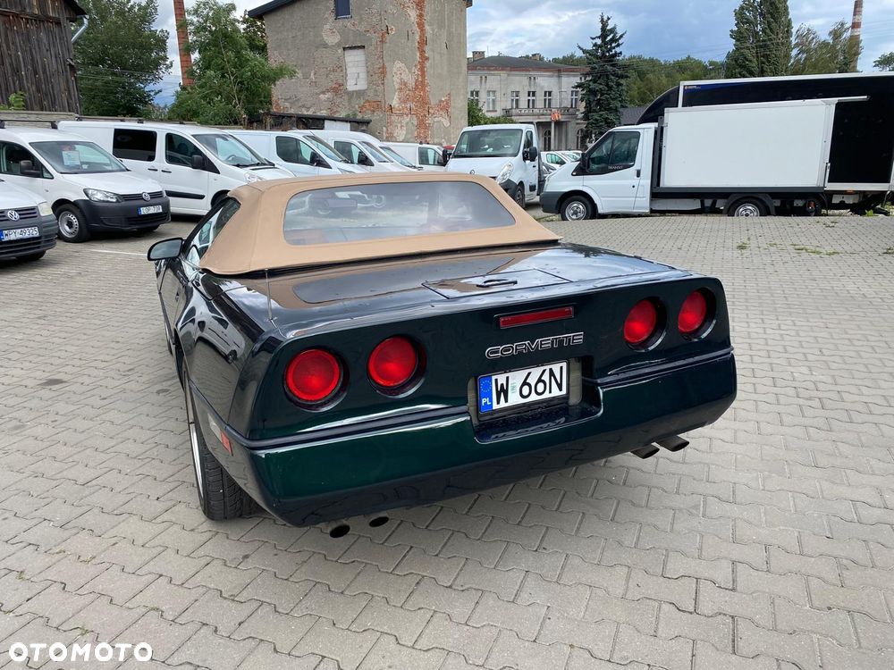Chevrolet Corvette - 6