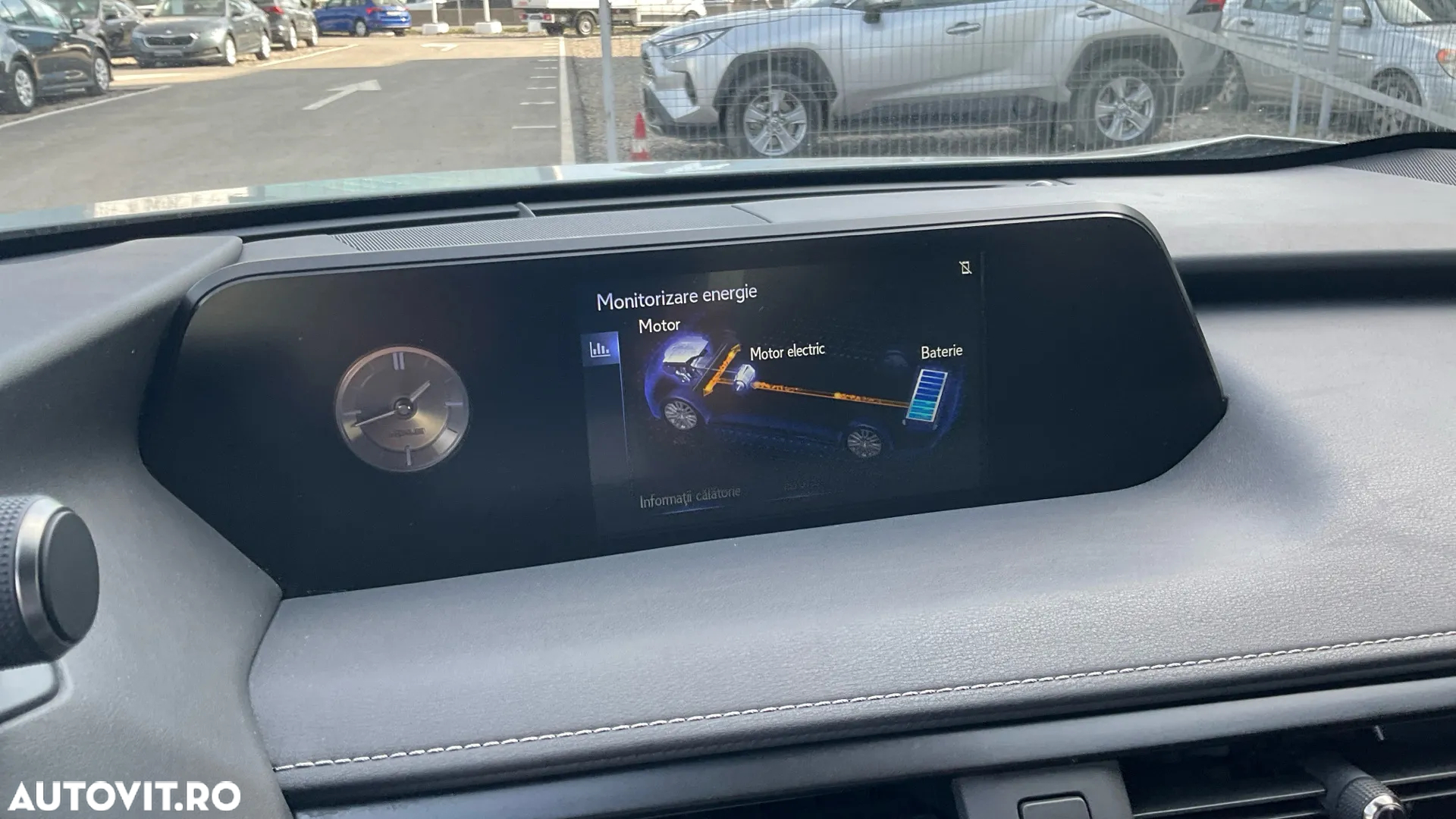 Lexus UX 250h Business Edition - 29