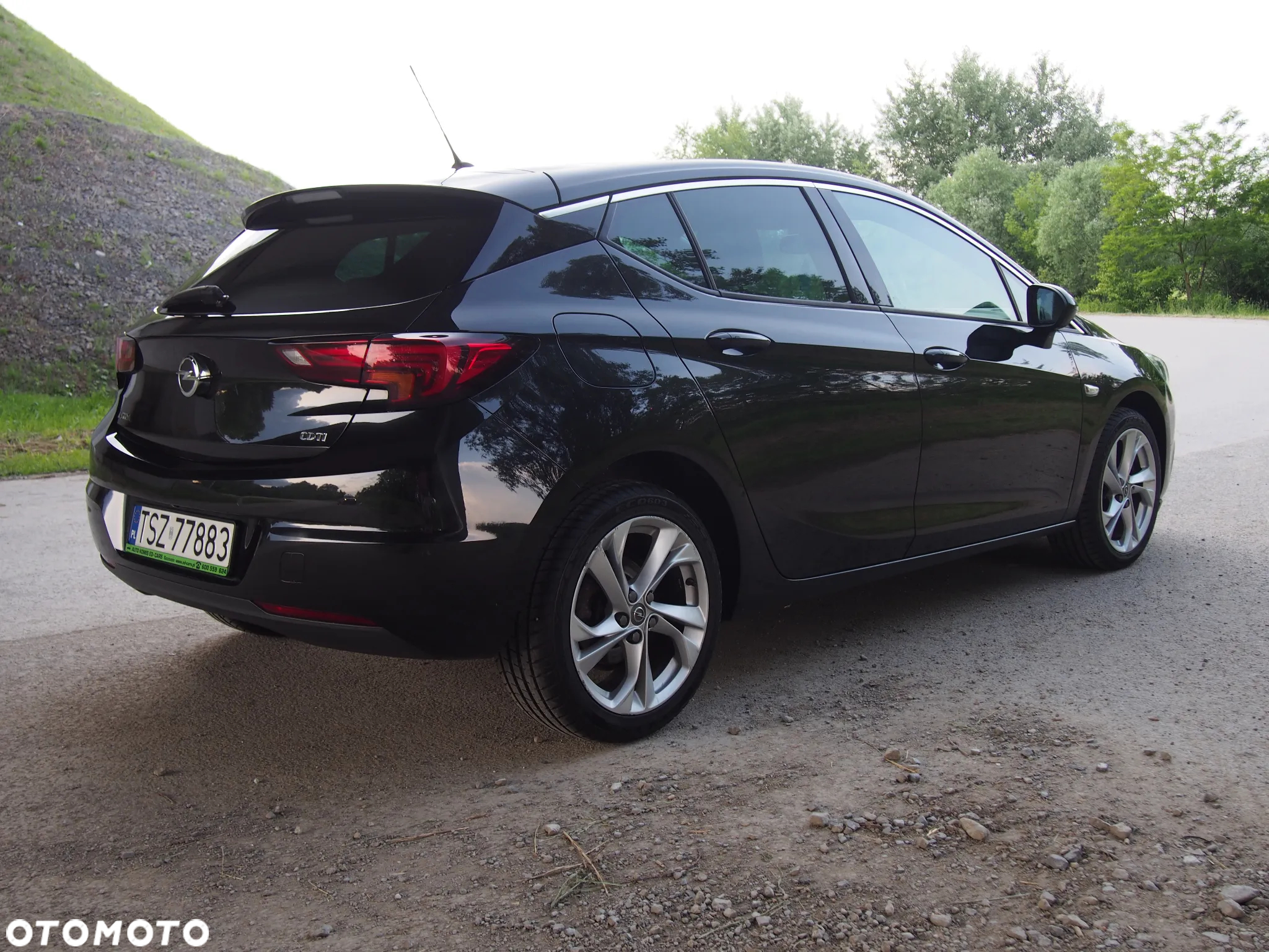 Opel Astra 1.6 D Automatik Start/Stop Innovation - 13