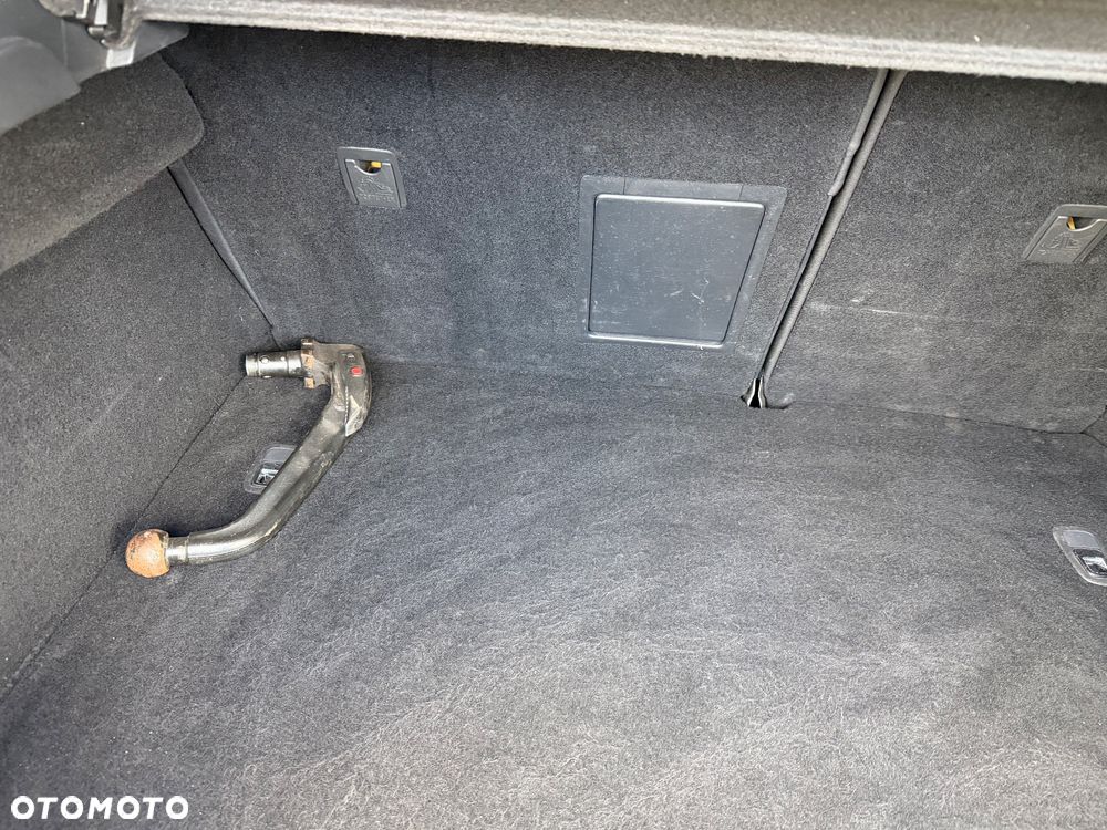 DS Automobiles DS 5 - 12