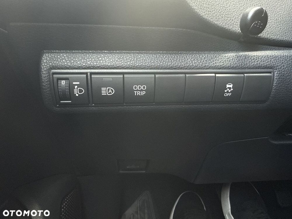 Toyota Corolla 1.8 Hybrid Comfort - 12