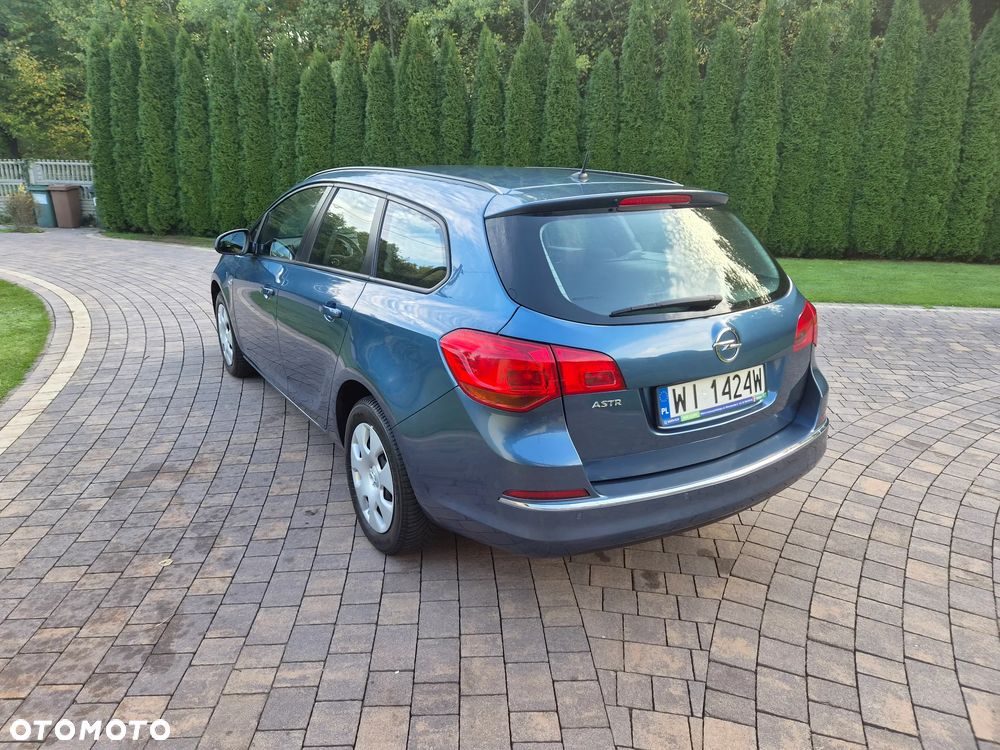 Opel Astra - 10