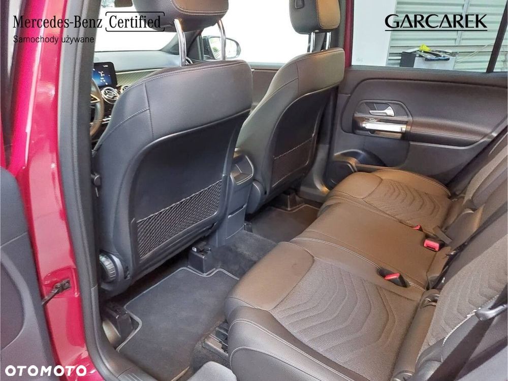 Mercedes-Benz GLB - 16