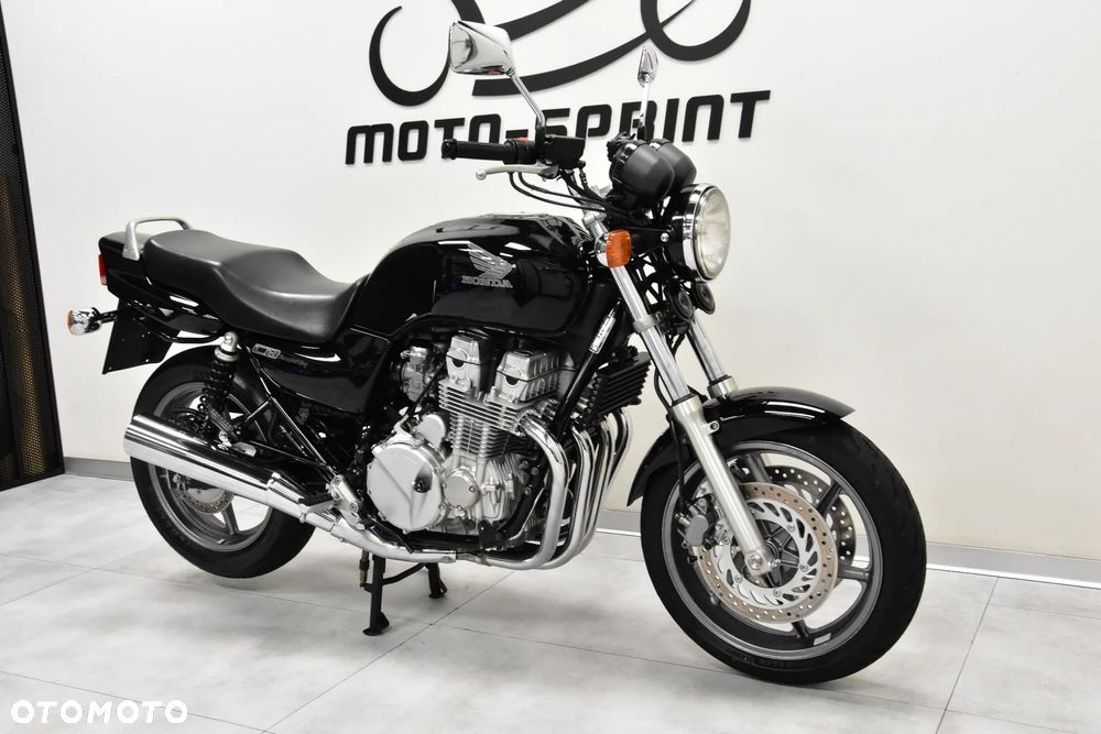 Honda CB - 3