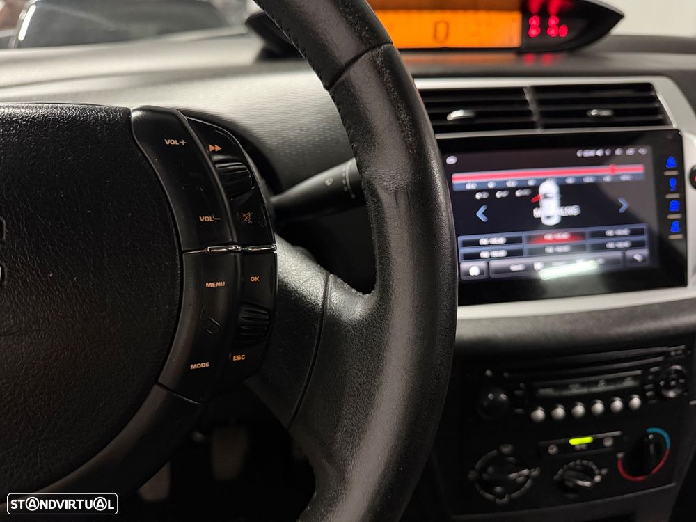 Citroën C4 1.6 HDi Exclusive - 19