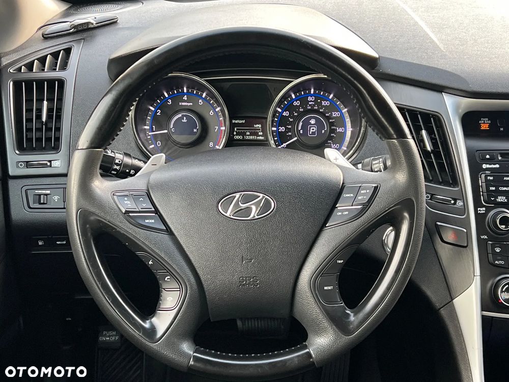 Hyundai Sonata - 20