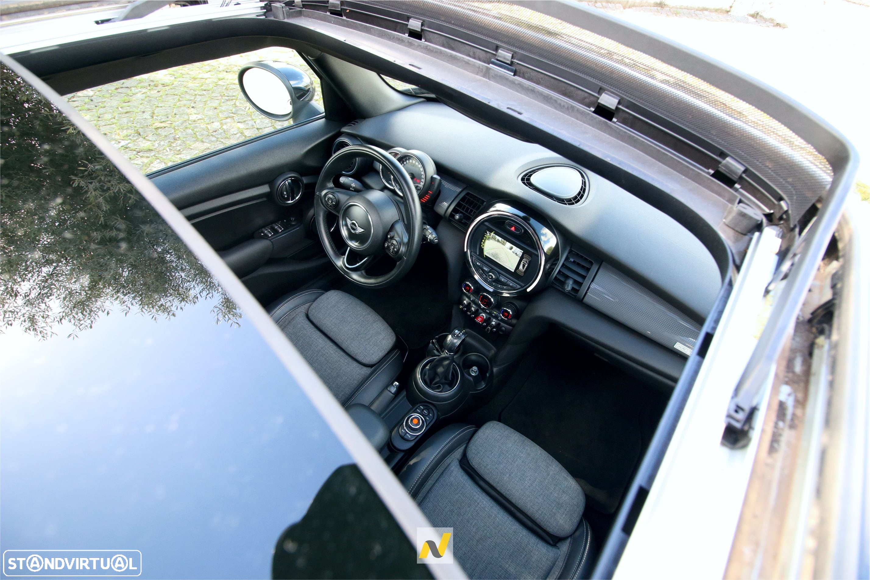 MINI 5 Portas Cooper D Aut. - 22