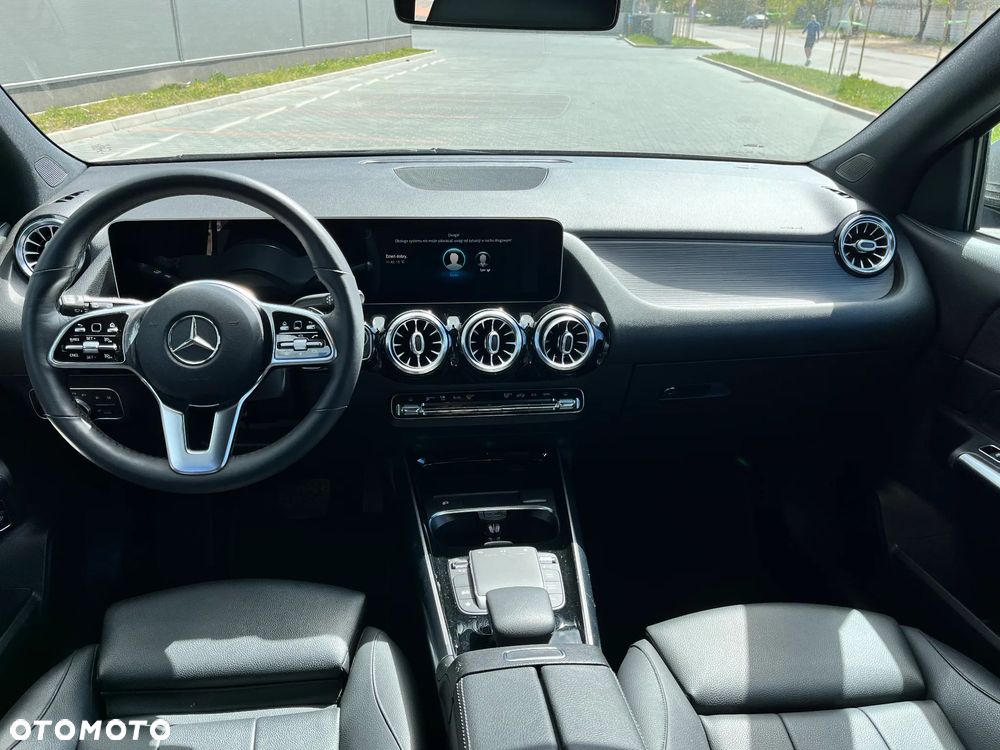 Mercedes-Benz GLA 250 8G-DCT - 14
