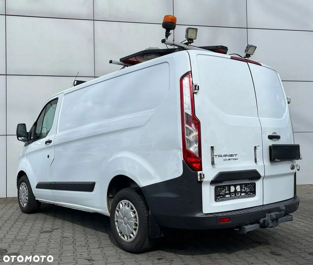 Ford Transit Custom - 13