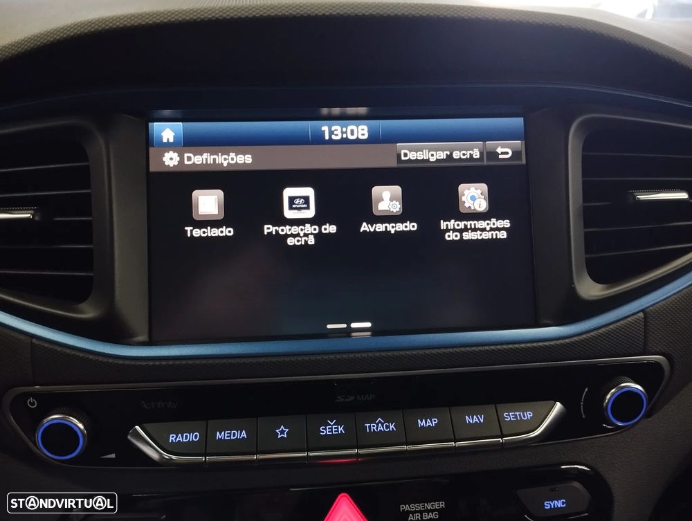 Hyundai Ioniq 1.6 GDI PHEV Tech - 32