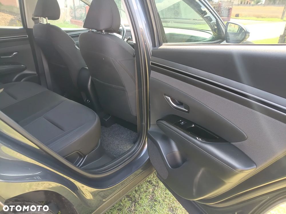 Hyundai Tucson 1.6 T-GDi HEV 2WD Select - 33