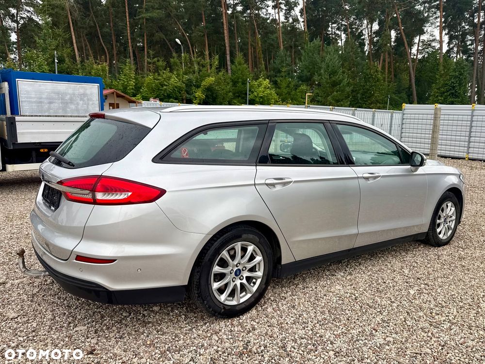 Ford Mondeo - 9