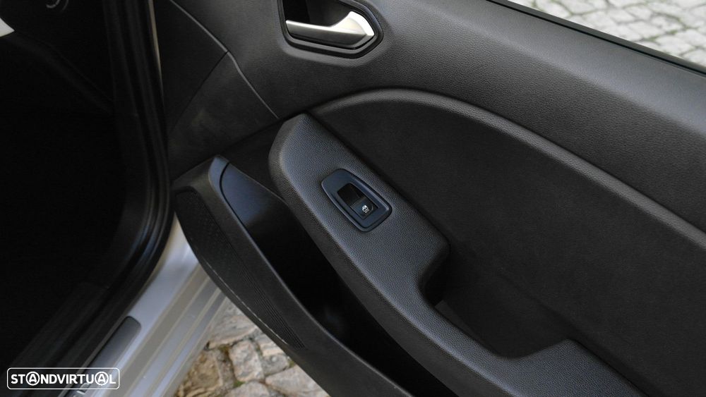 Renault Clio 1.0 TCe Limited - 27