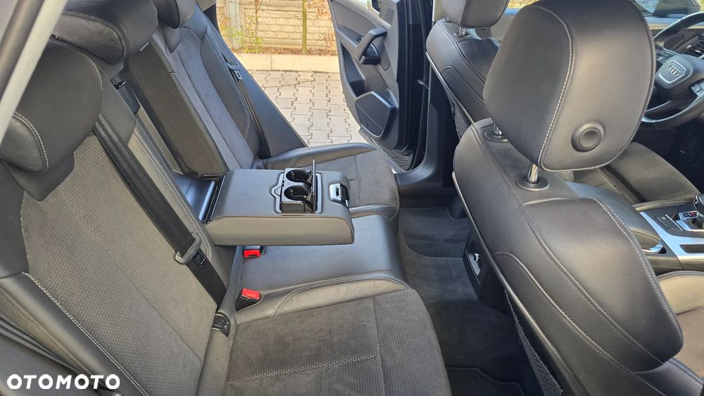 Audi Q5 35 TDI mHEV S tronic - 16