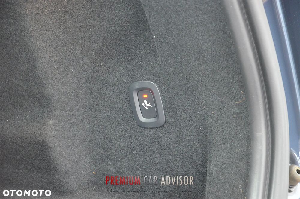 Volvo XC 60 B4 B Geartronic Momentum Pro - 30