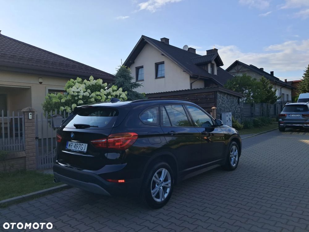 BMW X1 sDrive18i - 3