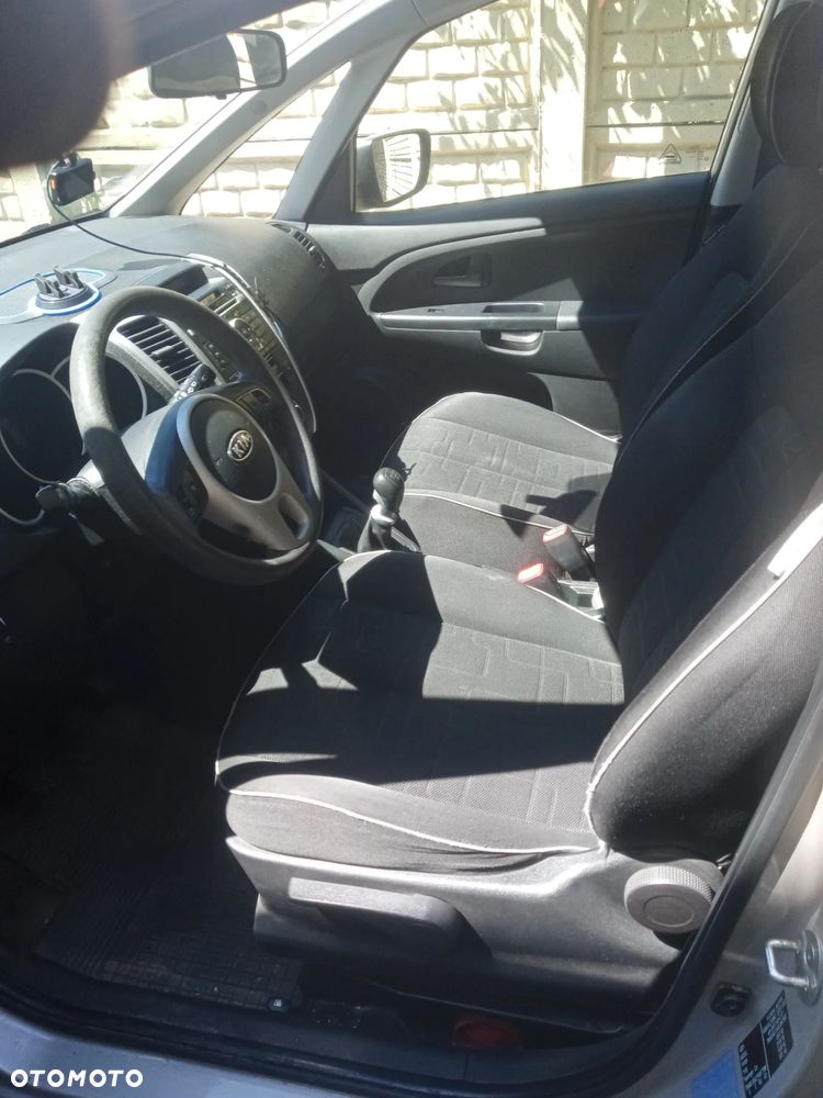 Kia Venga 1.4 CRDi L - 6
