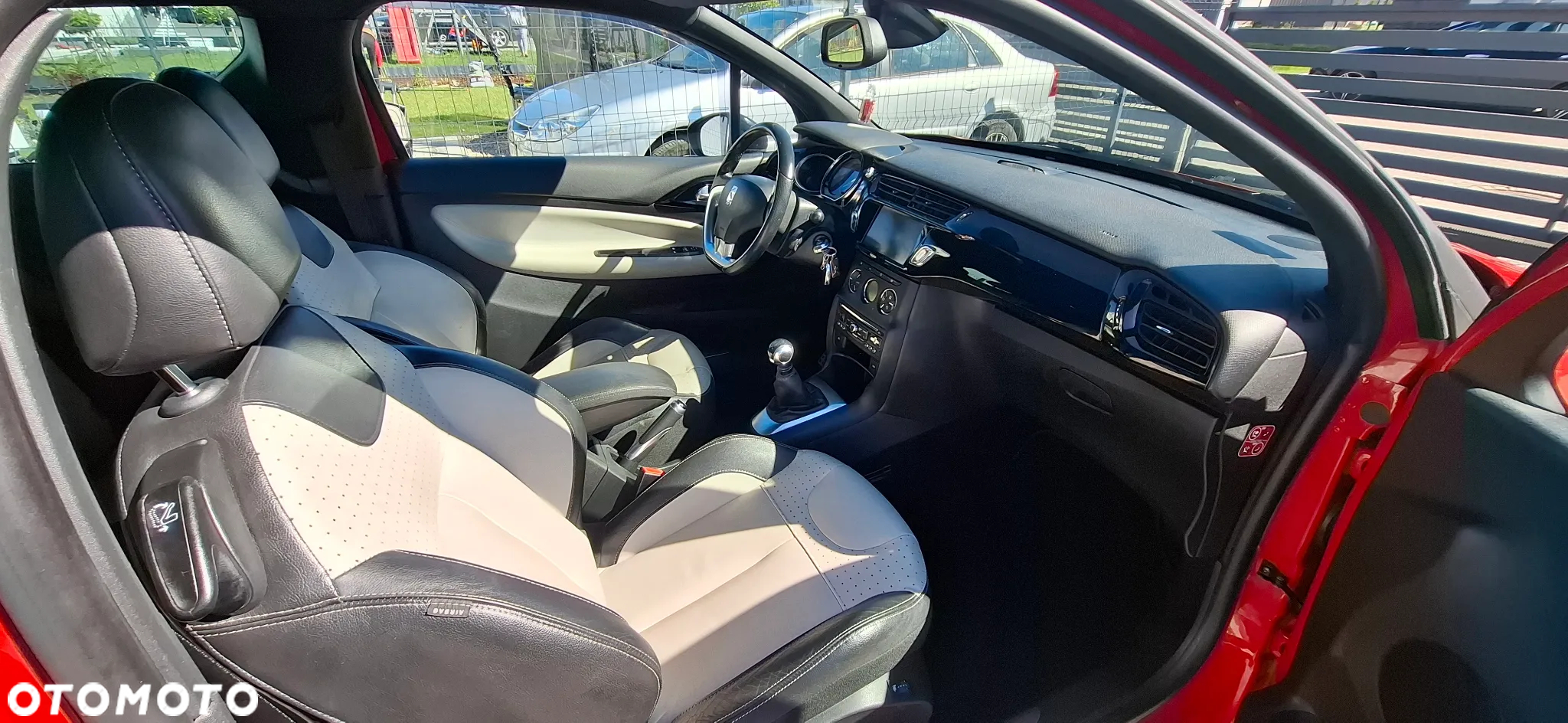 Citroën DS3 1.6 THP SportChic - 8