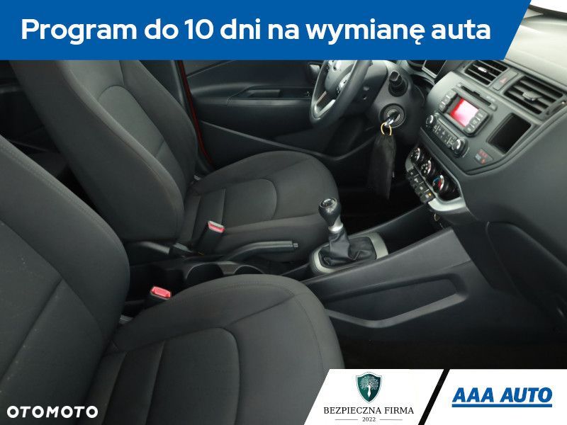 Kia Rio - 8