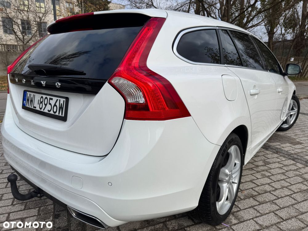 Volvo V60 D4 Drive-E Momentum - 6