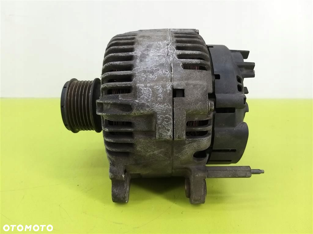 Alternator VW Passat B6 1.9TDI 105KM 2005-2010  VALEO 180A  021903026L - 2