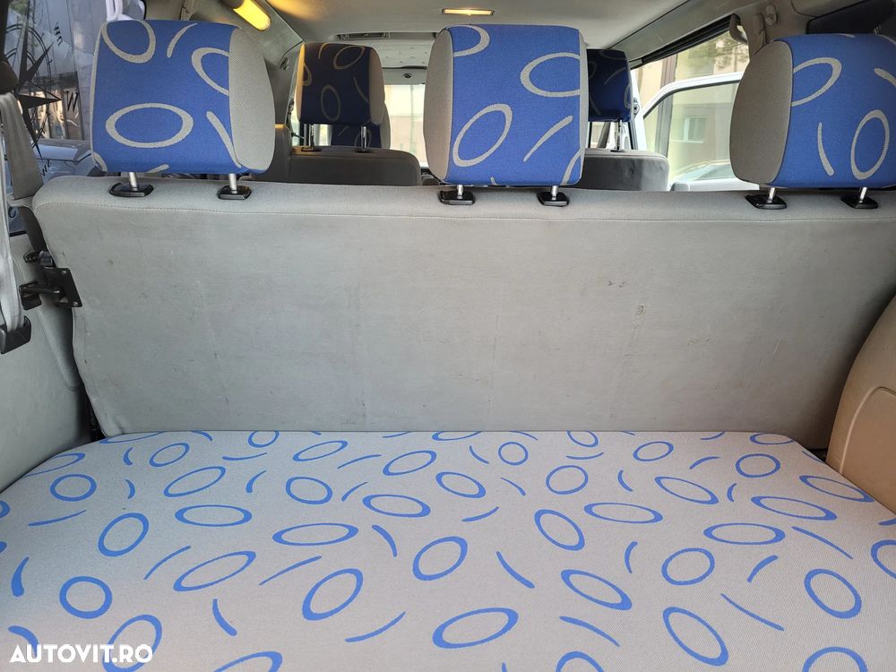 Volkswagen Multivan - 14