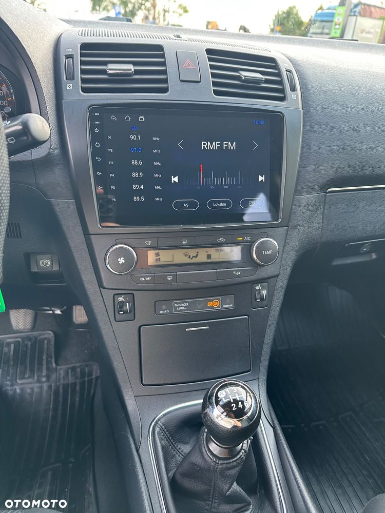 Toyota Avensis 1.6 Life - 17