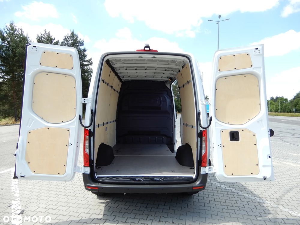 Mercedes-Benz Sprinter 317 CDI 170 Km L2H2 Furgon Blaszak Rozstaw Osi 3665 mm Serwis ASO Stan Jak Nowy UNIKAT - 18