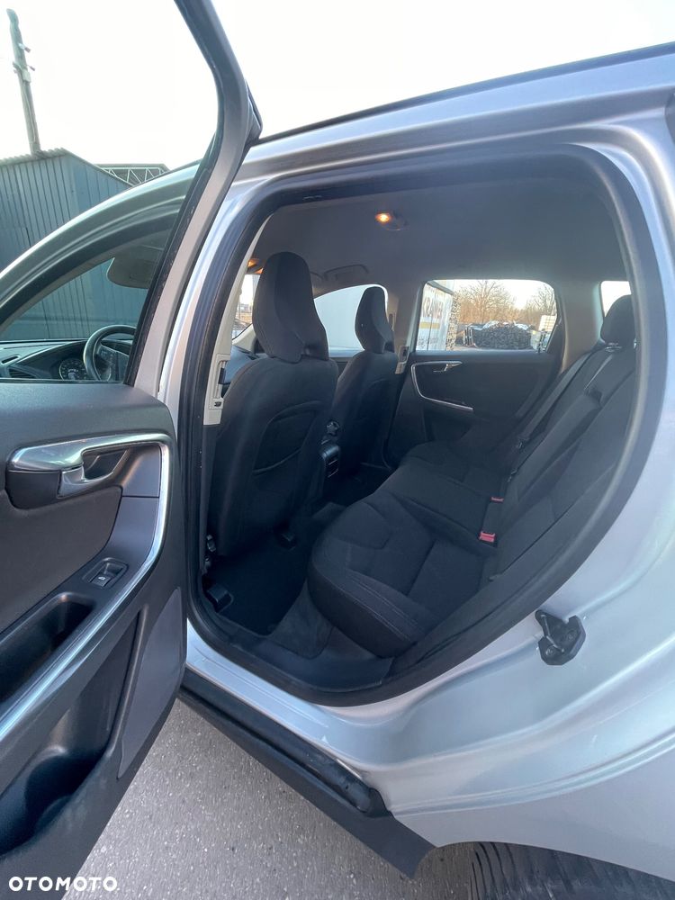 Volvo XC 60 - 6