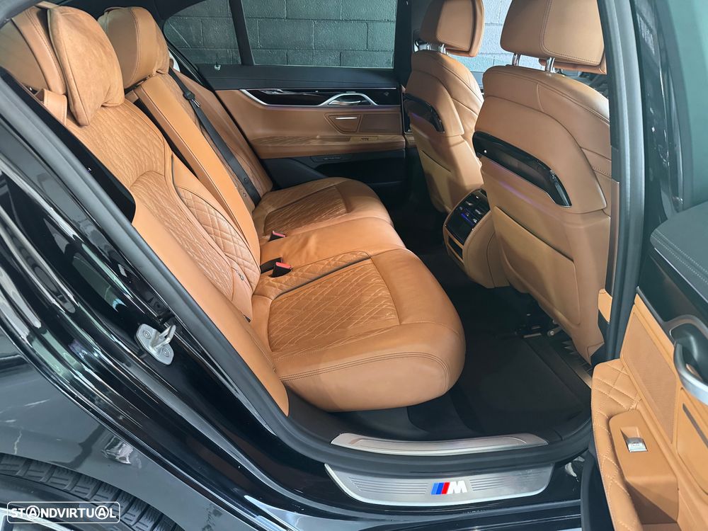 BMW 740 d xDrive Pack M Auto - 15