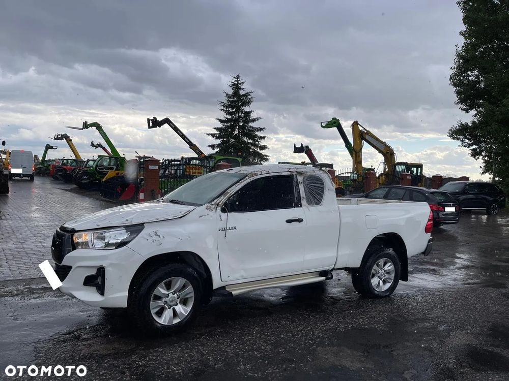 Toyota Hilux 4x4 Extra Cab Comfort - 24