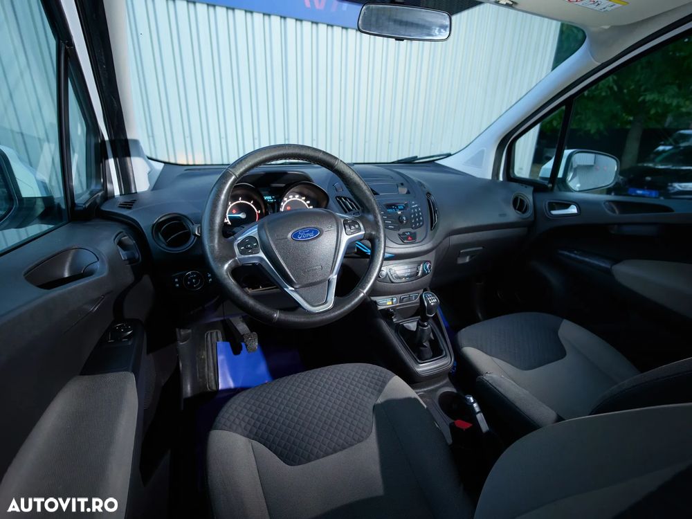 FORD Tourneo Courier 2019 — imagine 10