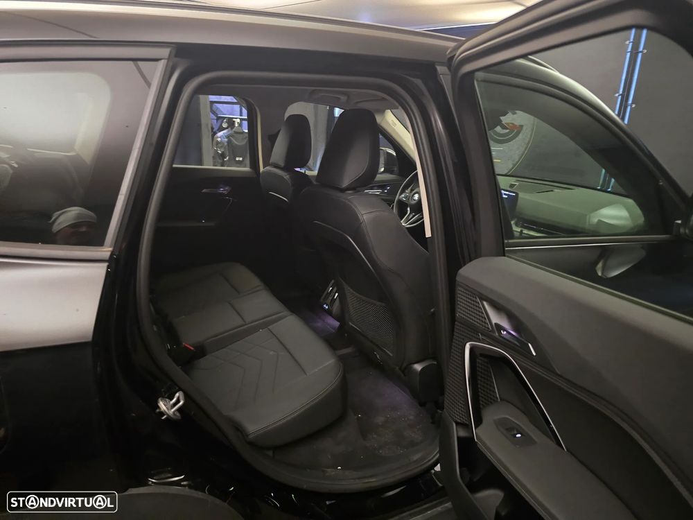 BMW iX1 xDrive30 - 8