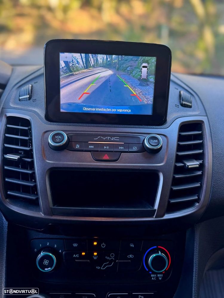 Ford Transit Connect - 13