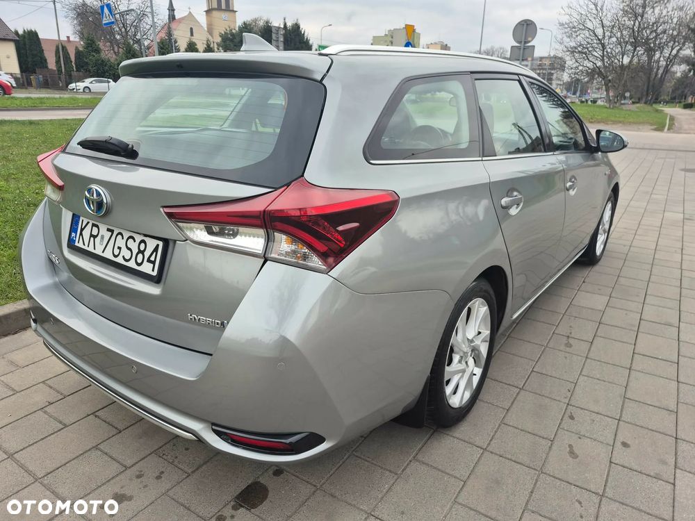 Toyota Auris Hybrid 135 Comfort - 6