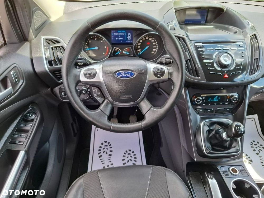 Ford Kuga 2.0 TDCi 4WD Titanium - 25