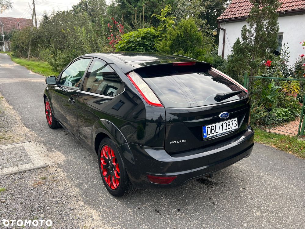 Ford Focus 1.6 16V Style+ - 4