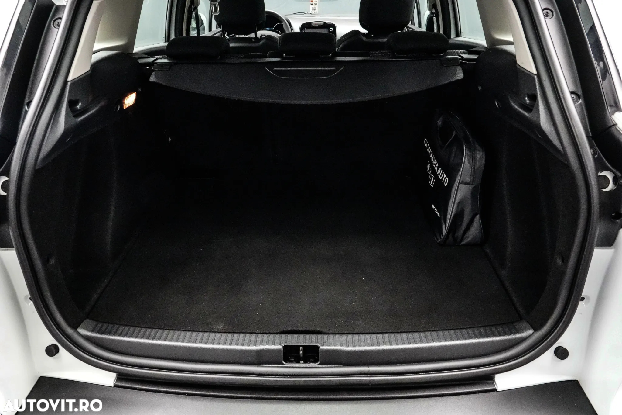 Renault Clio Estate Energy TCe Zen - 26