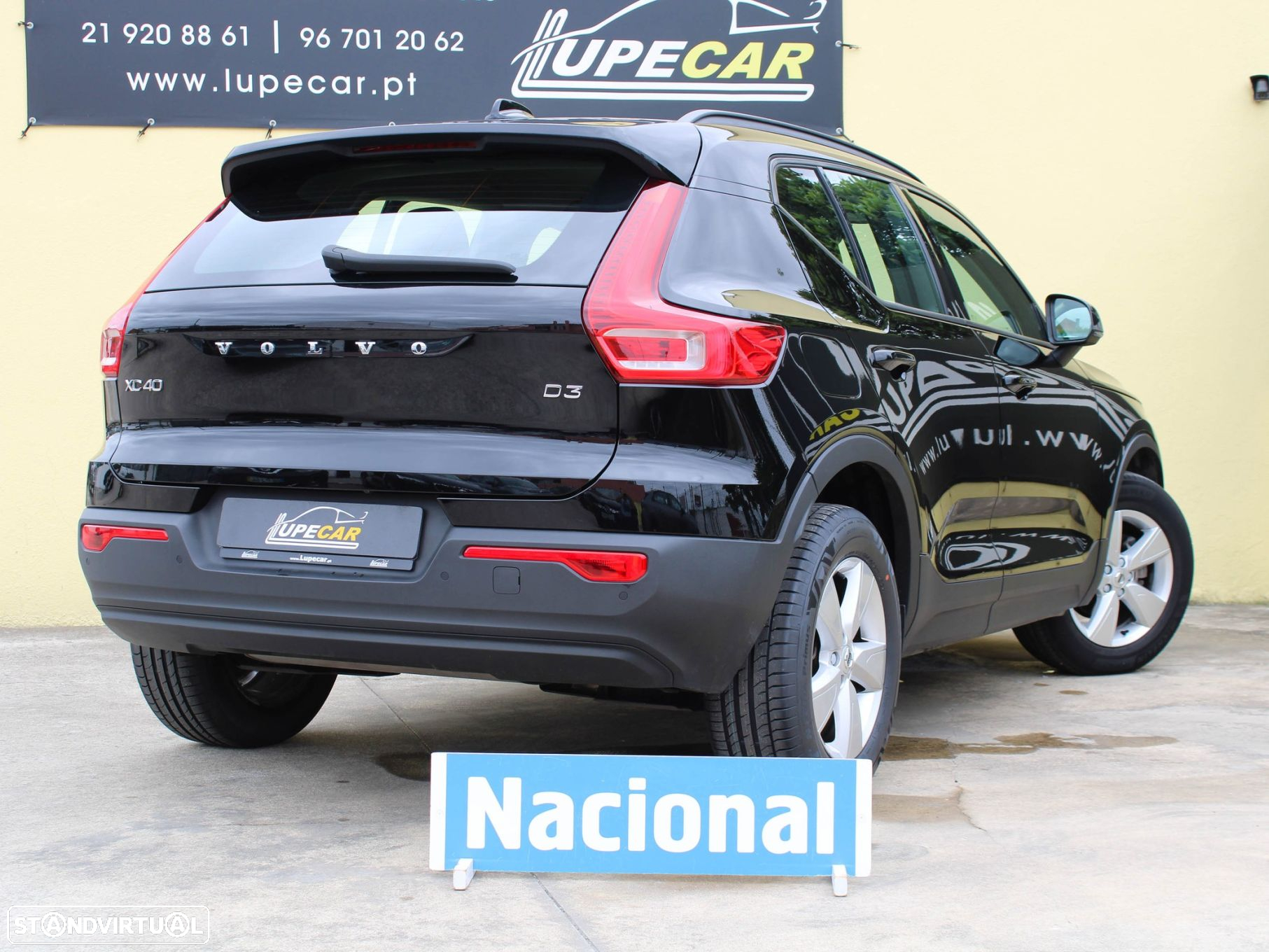 Volvo XC 40 2.0 D3 Momentum Core - 3