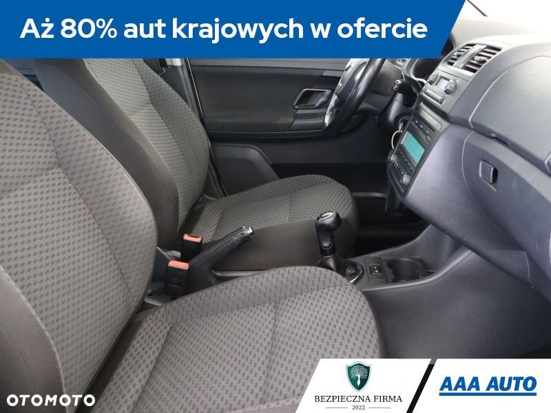 Skoda Fabia - 10