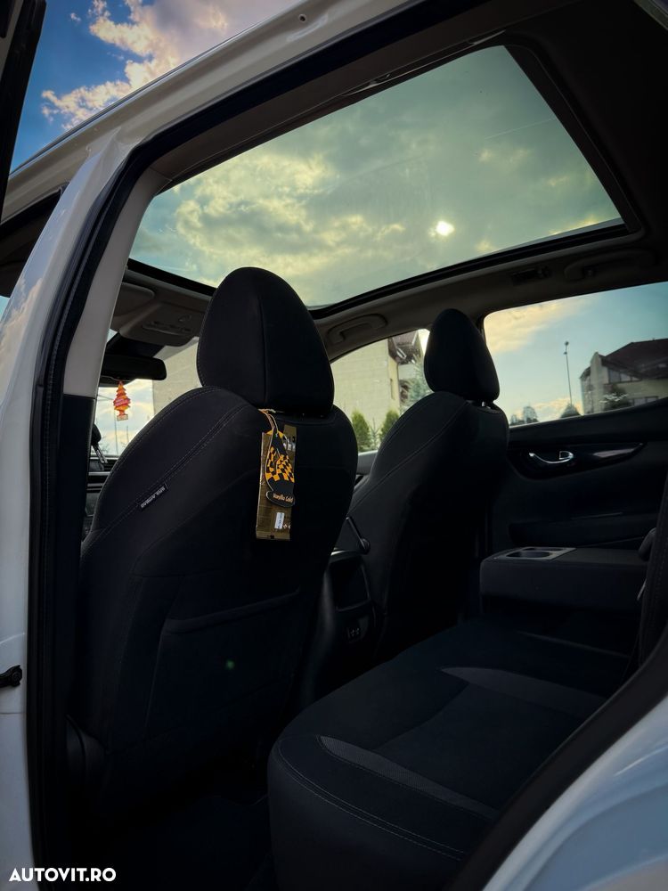 Nissan Qashqai 1.3 DIG-T TEKNA - 9